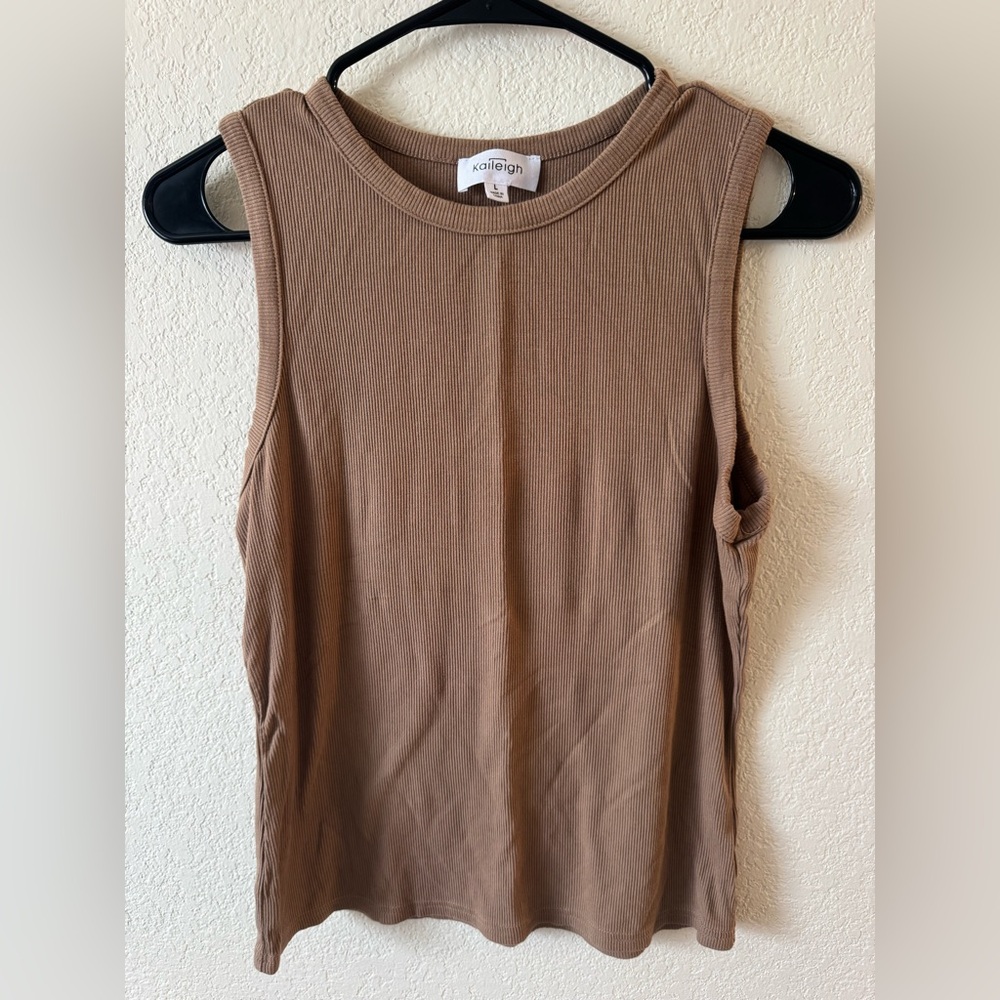Kaileigh Brown Sleeveless Ribbed Top